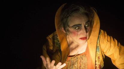 Un momento de la obra de teatro 'Así que pasen cinco años', de Lorca.