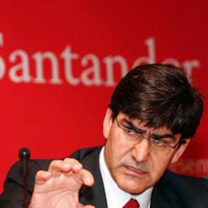 Santander amplía capital en un 25% tras la presión del mercado