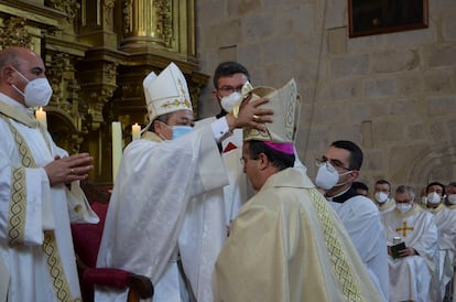 Acto de ordenación episcopal de Jesús Pulido Arriero como obispo de Coria-Cáceres, a comienzos de este año.