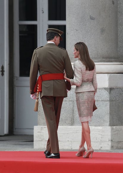 Los Reyes llegan a un acto militar en el Palacio Real el 25 de junio del año pasado.