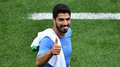 Luis Suárez durante un partido de la selección uruguaya.