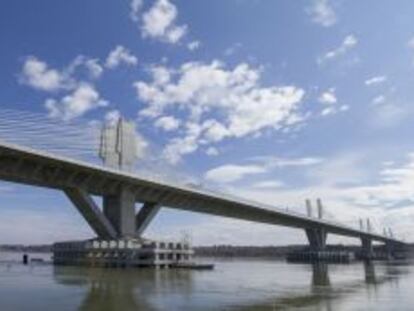 Puente sobre el Danubio construido por FCC.