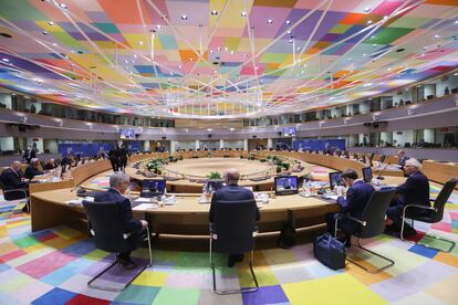 Vista general de los mandatarios reunidos en la cumbre de la UE en Bruselas, en una imagen del viernes.