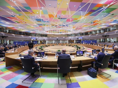 Vista general de los mandatarios reunidos en la cumbre de la UE en Bruselas, en una imagen del viernes.