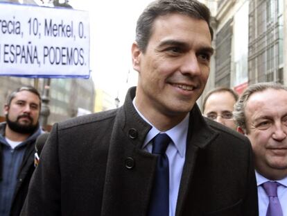 Pedro Sánchez, a su llegada a un acto este lunes en Madrid.