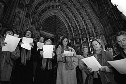 Protesta a favor del acceso de las mujeres al sacerdocio en la catedral de Barcelona, en 1998.
Joan Chittister.