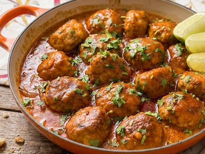 Albóndigas de pollo al curry: la fusión de dos clásicos en una receta