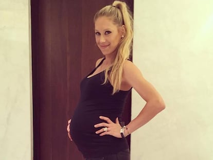 Anna Kournikova publica una foto embarazada para acallar rumores