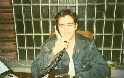 Manuel González, trabajando de adolescente en la oficina del circo.
