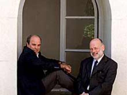 Borja Sitjà (a la izquierda) y Brian McMaster, en un descanso del seminario <i>La gestión de las artes escénicas</i>.