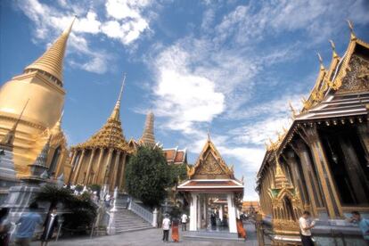 El templo del Buda Esmeralda en Bangkok (Tailandia), construido en 2872.