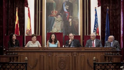 La reunión del Patronato del Misteri d’Elx se celebró ayer en el Ayuntamiento de la ciudad ilicitana.