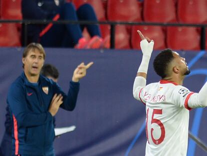 En-Nesyri celebra el gol del triunfo ante el Krasnodar ante Lopetegui.