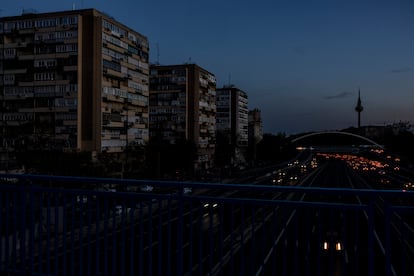 La ciudad de Madrid y la M-30, durante el apagón.
