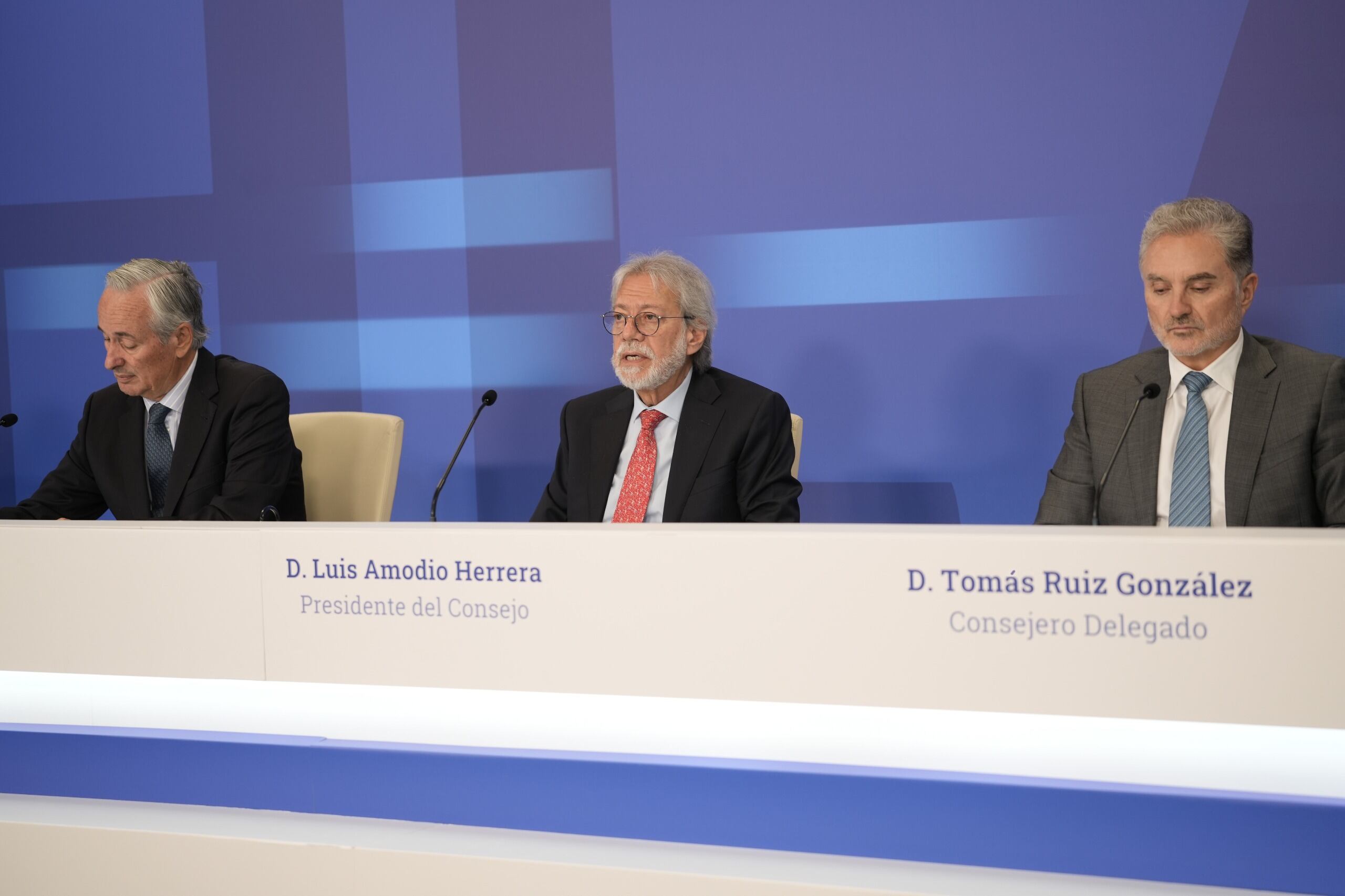 OHLA ratifica el objetivo de los 4.100 millones en ventas y 4.400 millones en nuevos contratos para este año