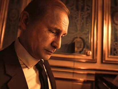 El dirigente ruso creado con inteligencia artificial en la película polaca 'Putin', de Besaleel.