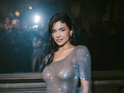 Kylie Jenner (26 años) ha lamentado públicamente retocarse desde muy joven.