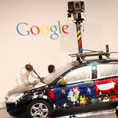 Algunos de los coches que utiliza Google para conseguir las imágenes para Street View.