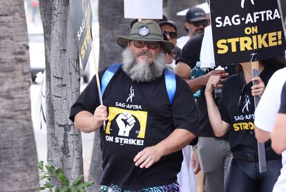 Jack Black, el pasado 11 de agosto en el piquete por la huelga de actores frente a los estudios de Warner Bros.