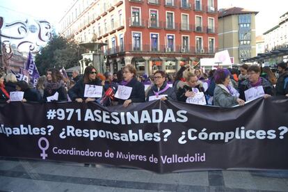 Una de las pancartas que han portado durante la marcha en Valladolid.