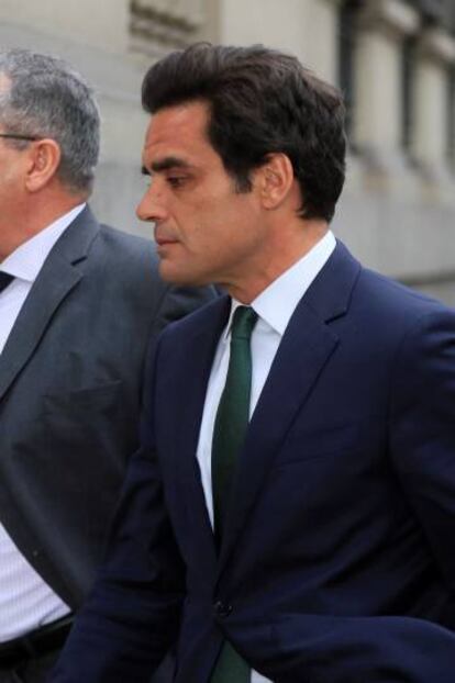 El exconsejero madrileño de Empleo y Mujer Juan José Güemes, a su llegada a la Audiencia Nacional.