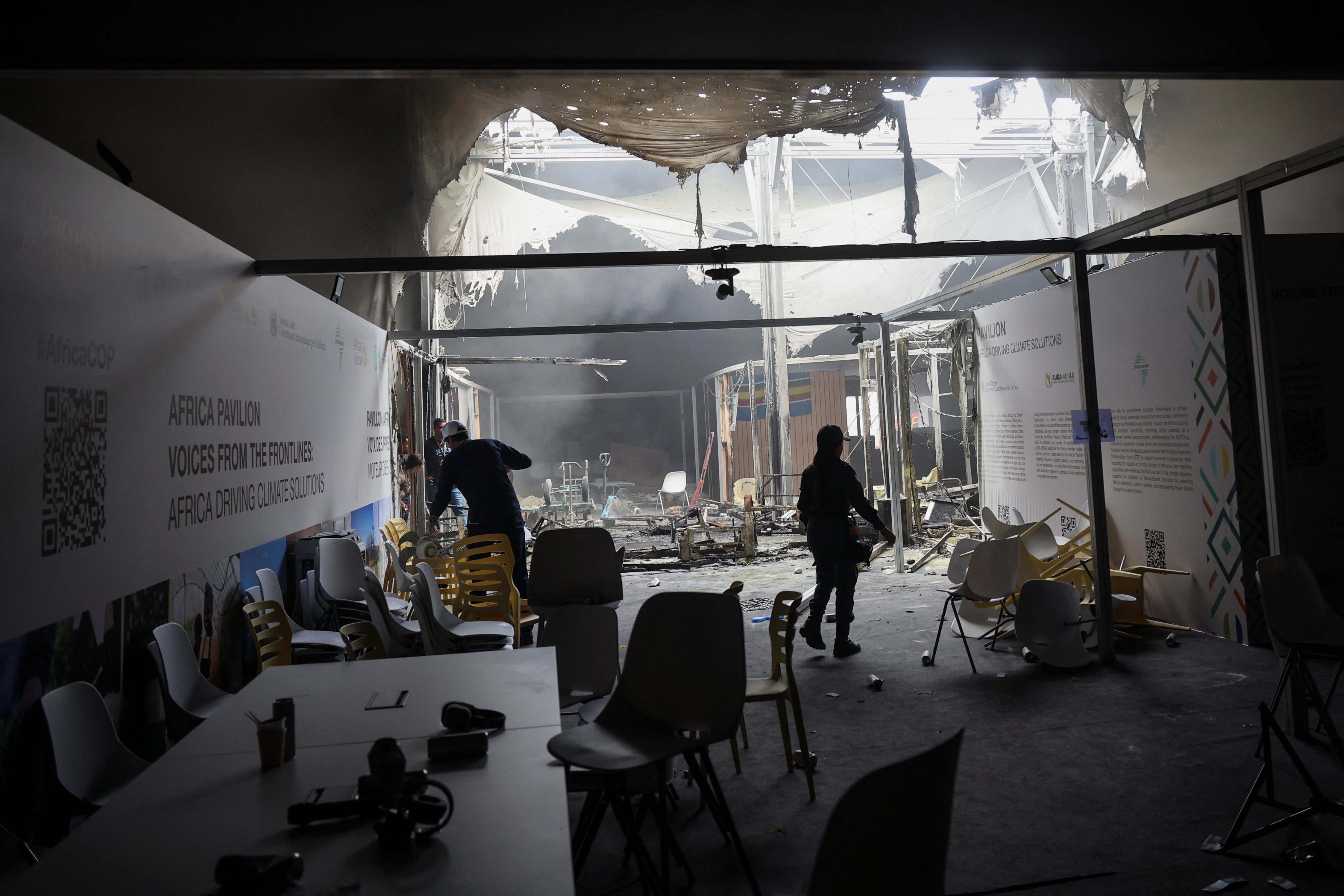 Incendio interrompe la COP30 a Belém