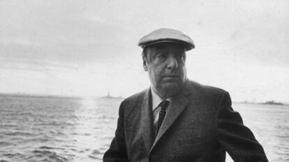 El poeta Pablo Neruda, retratado en Nueva York en junio de 1966.