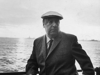 El poeta Pablo Neruda, retratado en Nueva York en junio de 1966.