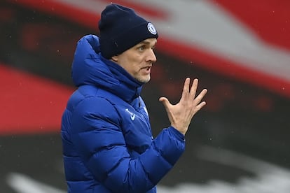 Tuchel gesticula en la banda en el último Southampton-Chelsea.