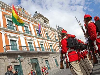 Un acto oficial de apoyo ante la reclamación del Gobierno de Bolivia