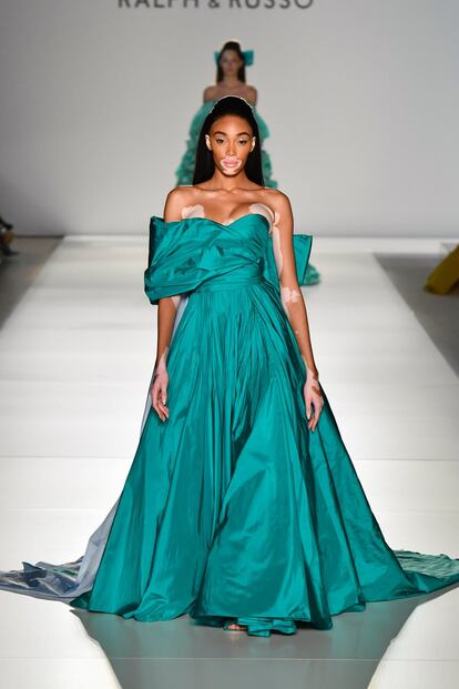 smag-ralph-russo-hc-rs20-0680