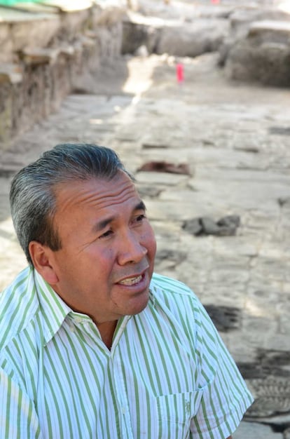 El arque&oacute;logo Ra&uacute;l Barrera, responsable de las excavaciones frente al Templo Mayor. 