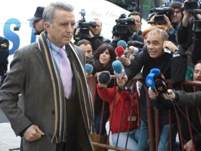 José Ortega Cano arrives at court in Seville in March 2013.