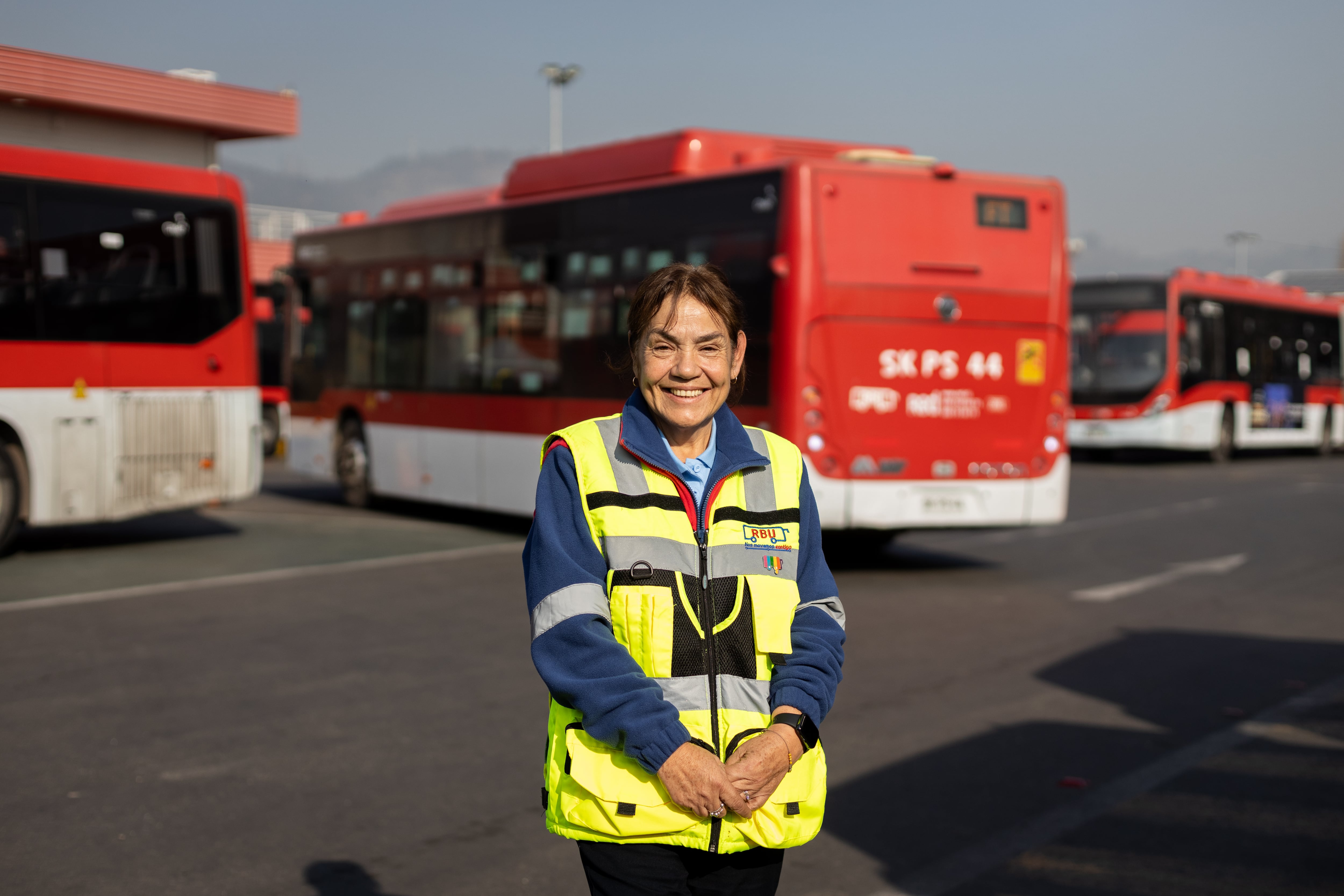 Patricia Becerra, instructora de la empresa RBU, en la planta de Huechuraba en Santiago, Chile, el 5 de Junio de 2025.