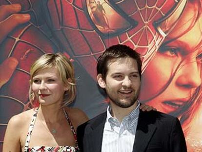 Kirsten Dunst y Tobey Maguire, ayer en Madrid.