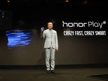 El presidente de Honor, George Zhao, presenta Honor Play. 