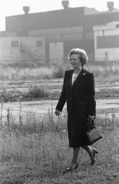 Margaret Thatcher, con su caracter&iacute;stico bolso.&nbsp;