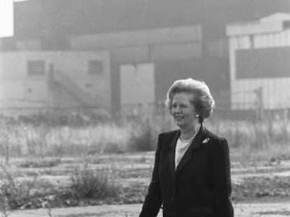 Margaret Thatcher, con su caracter&iacute;stico bolso.&nbsp;