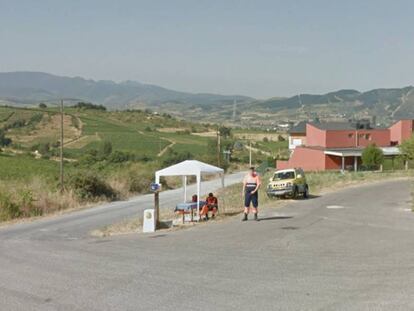 Vista de la bifurcación del camino de Santiago Francés, en el término municipal de Ponferrada, a las afueras de la ciudad, en agosto de 2016.