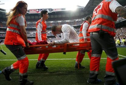 Jesé se retira lesionado.