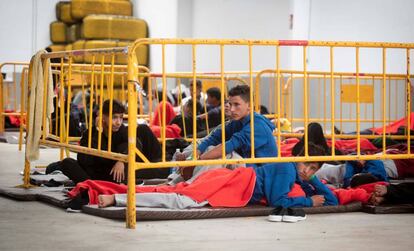 Migrantes rescatados, en Barbate.