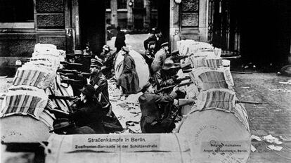 Barricadas en Schutzen Strasse, en Berlín, durante la revolución de noviembre de 1918. 