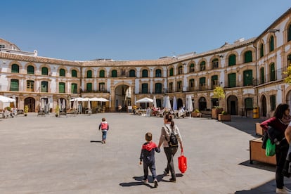 32. Málaga: Plaza Ochavada de Archidona.