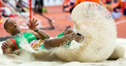 El portugués Nelson Évora compite en 2017 en los Campeonatos Europeos de Atletismo de Belgrado.