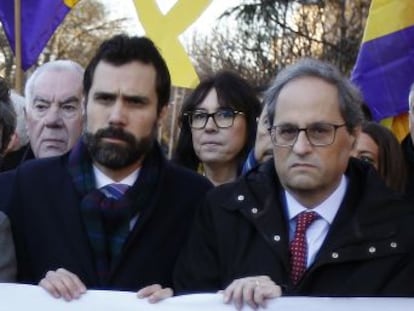 12 líderes independentistas catalanes se sientan desde este martes en el banquillo, acusados de promover y ejecutar un pulso al Estado. La vista marcará el futuro de la política española y del conflicto territorial
