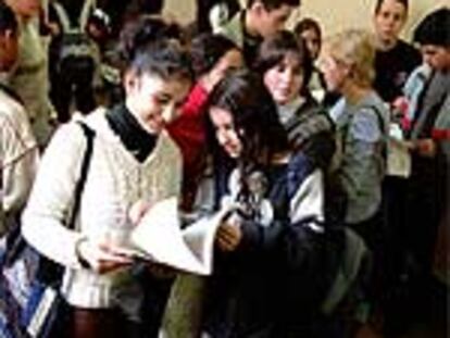 Alumnos en el instituto Sant Josep de Calasanz de Barcelona.