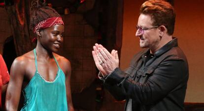 Lupita Nyong'o, en Broadway's aplaudida por Bono.