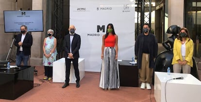 Foto de familia de la presentación de la plataforma Madrid es Moda. 