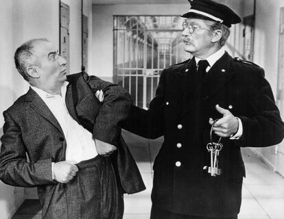 Louis de Funès (a la izquierda), en una imagen de la película 'Fantomas', de 1964.