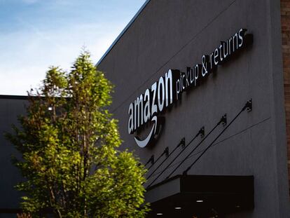 Amazon esta "regalando" los productos que sus clientes quieren devolver, con reembolso incluido
